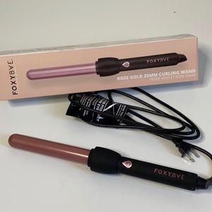 Foxy Bae curling wand